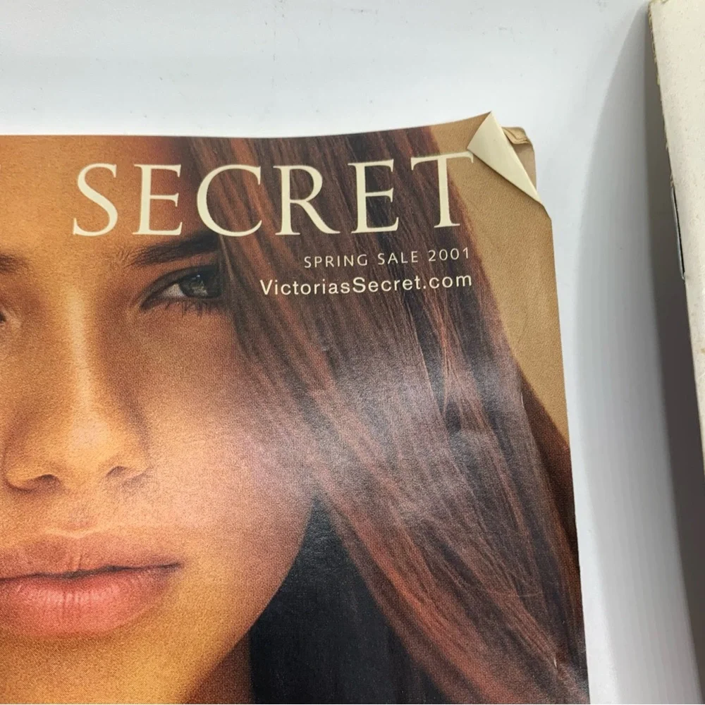 Vintage Victoria’s Secret Catalog Lot (2001–2003) – Early 2000s Fashion - Picture 6 of 16